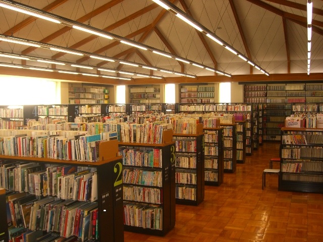 図書館　内観